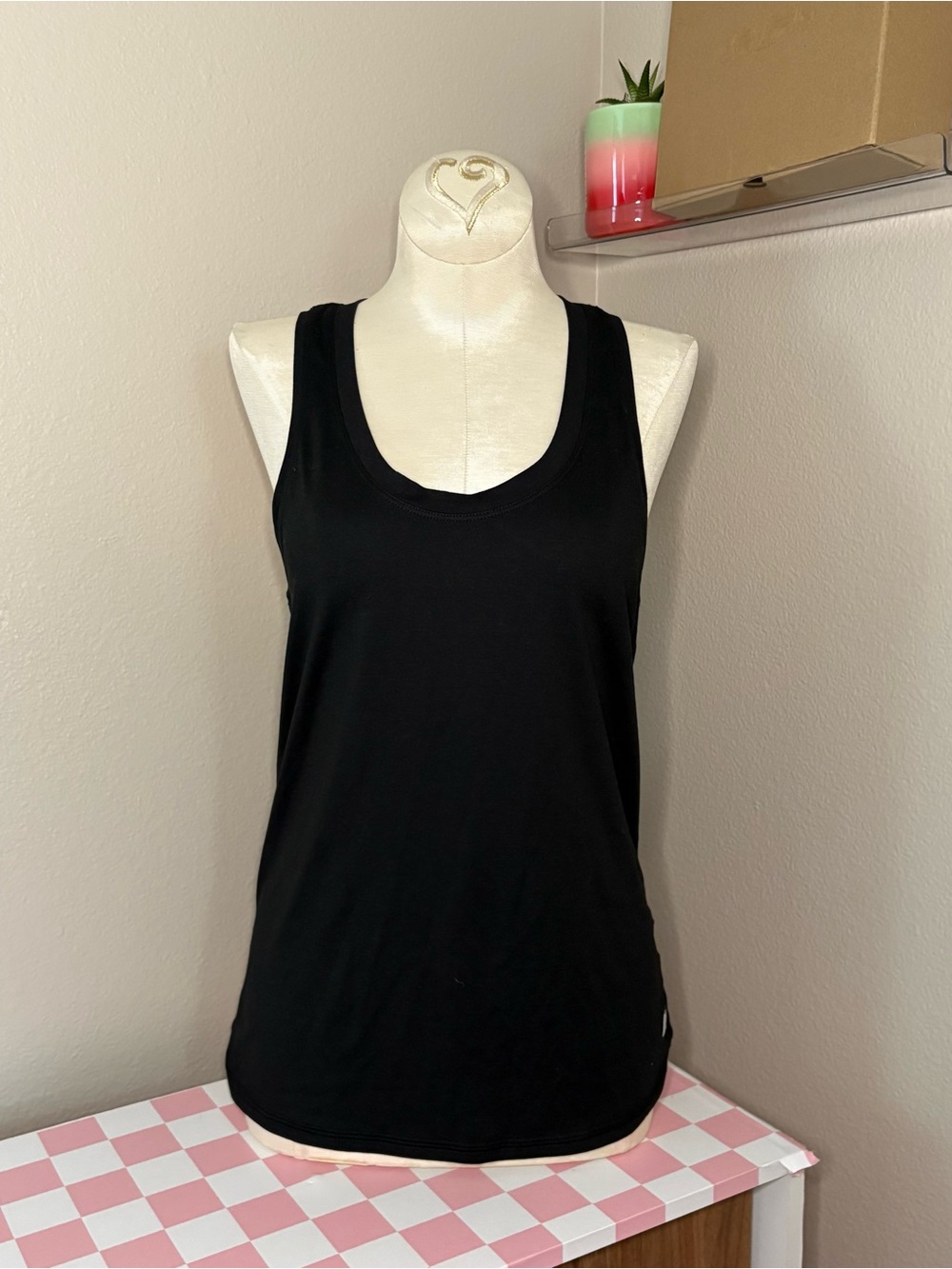 Vuori racer back tank top outdoor athletic workout casual black quiet luxury